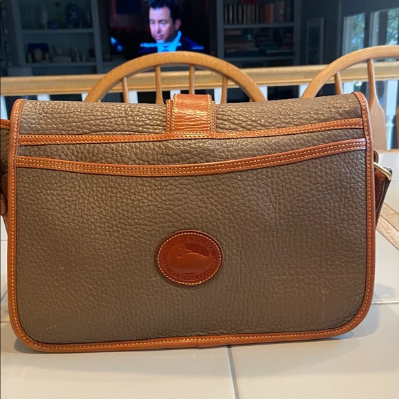 ⭐Dooney & Bourke Vintage Pebbled Leather Crossbody - Picture 5 of 12